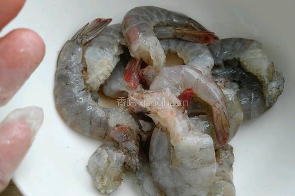 鲜虾黄瓜条的做法图解3