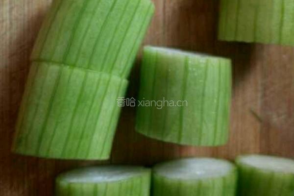 蒜蓉丝瓜的做法图解3