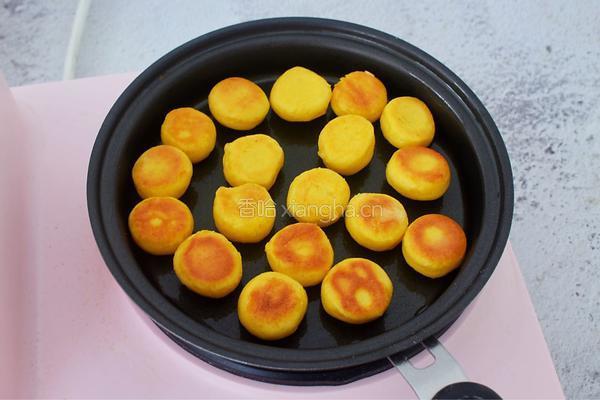 胡萝卜奶香小饼的做法图解15
