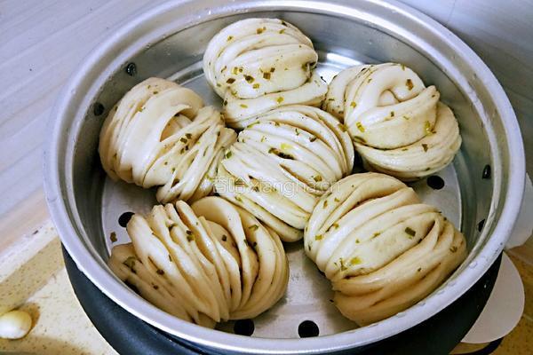 葱花卷的做法图解30
