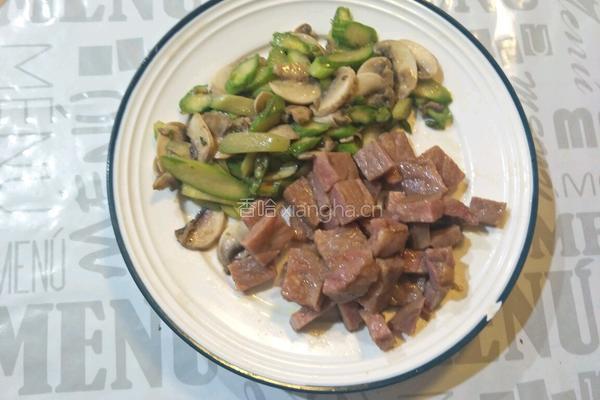 土豆芦笋牛排葱油饼披萨的做法图解4