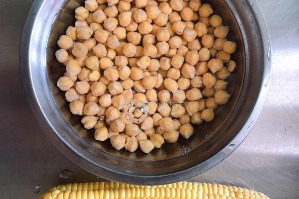 甜玉米鹰嘴豆糊的做法图解1