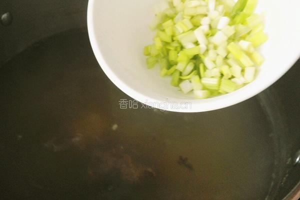 土豆牛骨汤的做法图解9