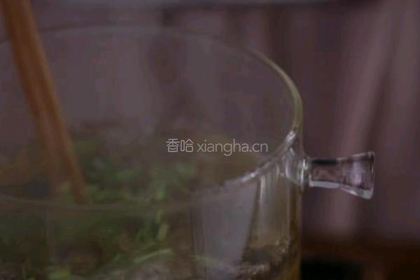 茴香海参汤的做法图解4