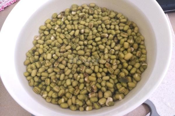 绿豆糖水的做法图解2