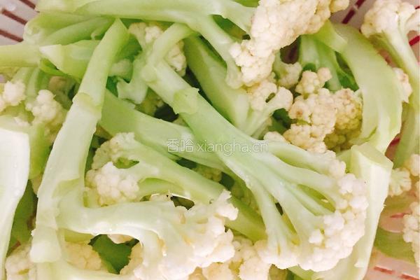 茄汁花菜的做法图解1