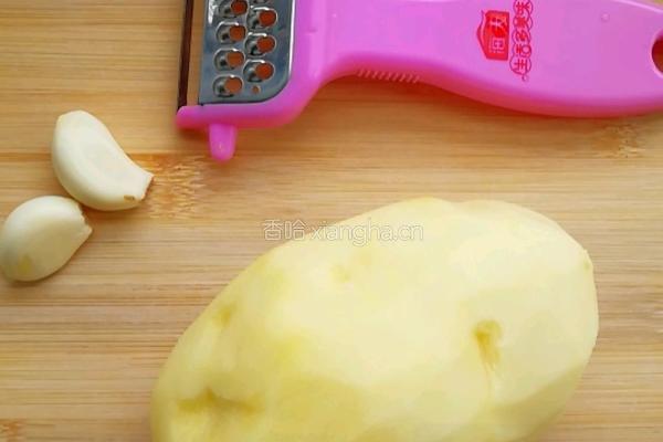 凉拌土豆片 减脂饱腹不失美味的做法图解1