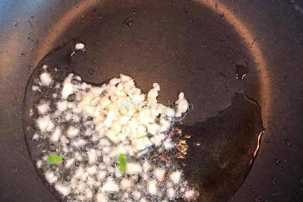 荷兰豆炒山药的做法图解4