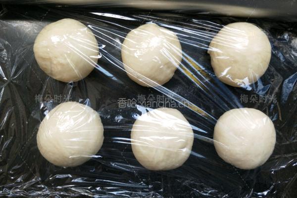 花朵豆沙面包的做法图解9