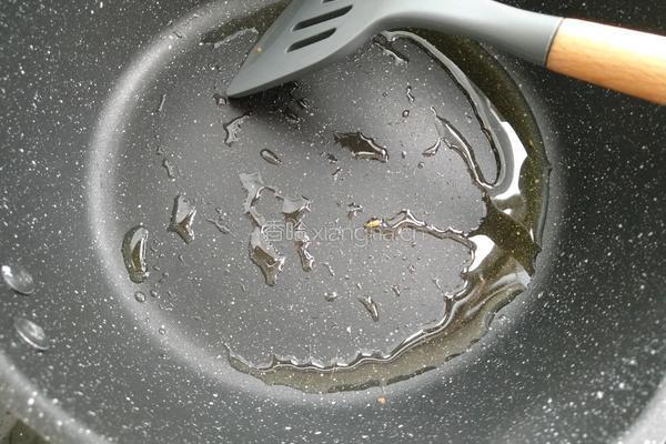 鸭血丝瓜汤的做法图解6