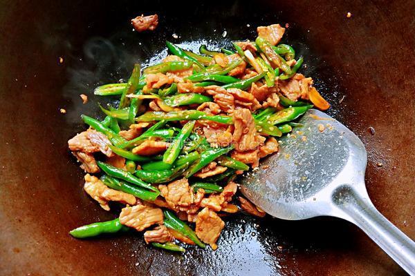 辣椒炒肉的做法图解10