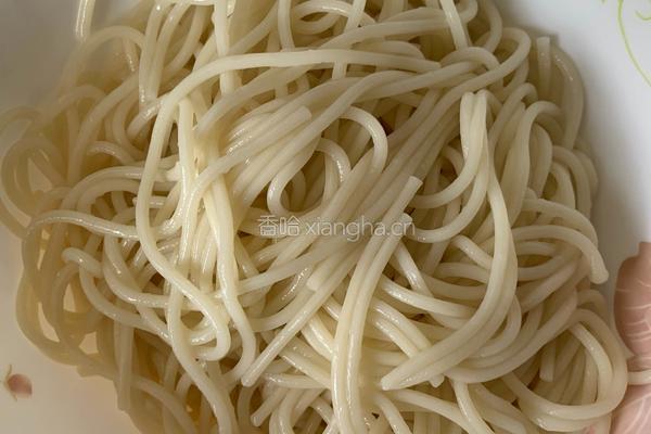 夏日虾米凉拌面的做法图解13
