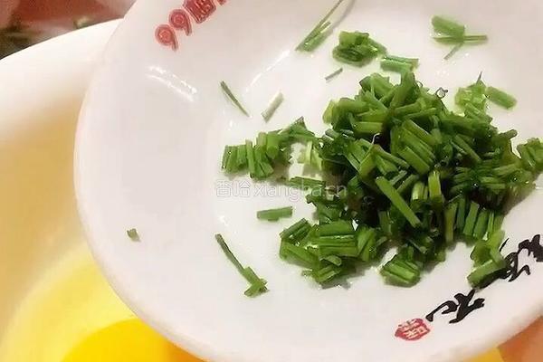 火腿鸡蛋卷的做法图解2