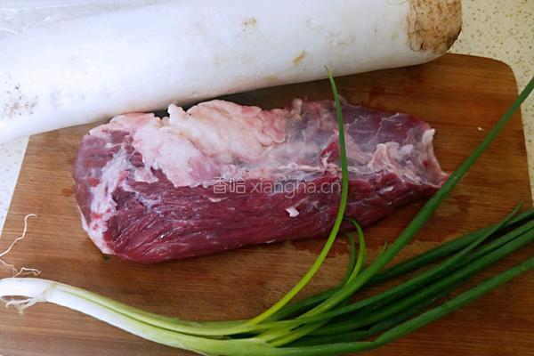 白萝卜炖牛肉#轻食减脂#的做法图解1