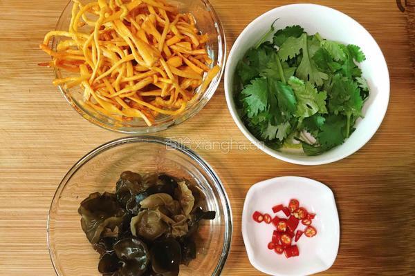 虫草花拌鸡胸肉的做法图解4