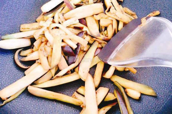 西红柿烧茄子的做法图解8