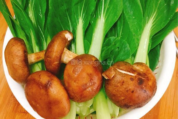 香菇油菜的做法图解1