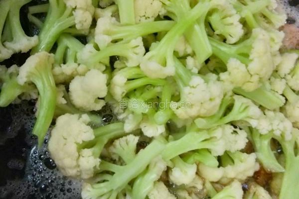 菜花炒干虾仁的做法图解7