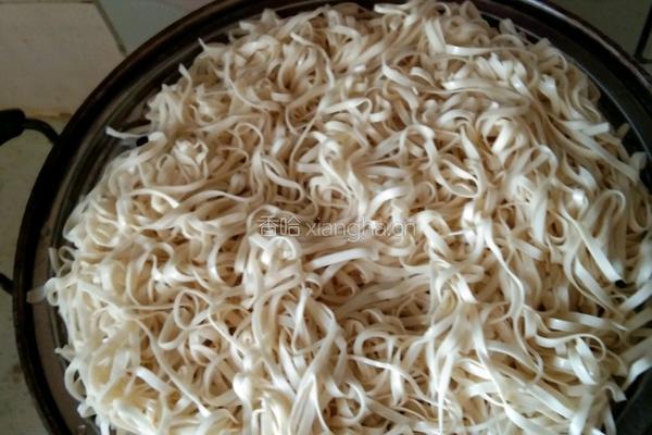 豆角蒸面条的做法图解5