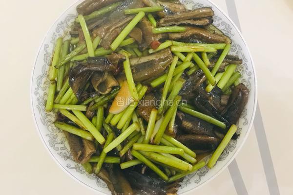 蒜苔炒鳝鱼的做法图解8