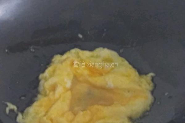 蒜苗炒鸡蛋的做法图解5
