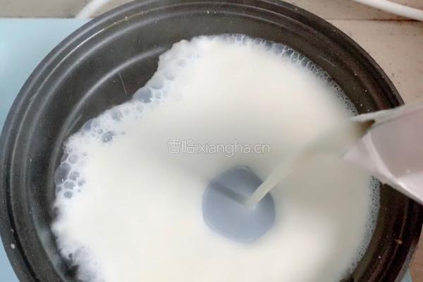 芒果牛奶冻的做法图解2