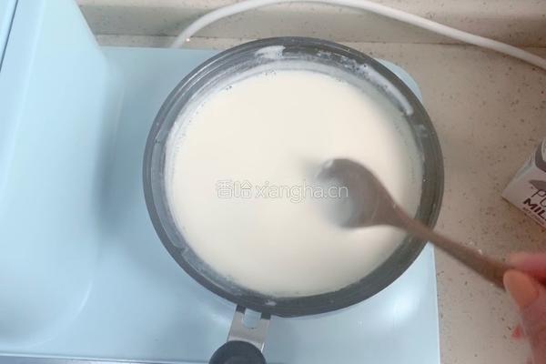 芒果牛奶冻的做法图解4