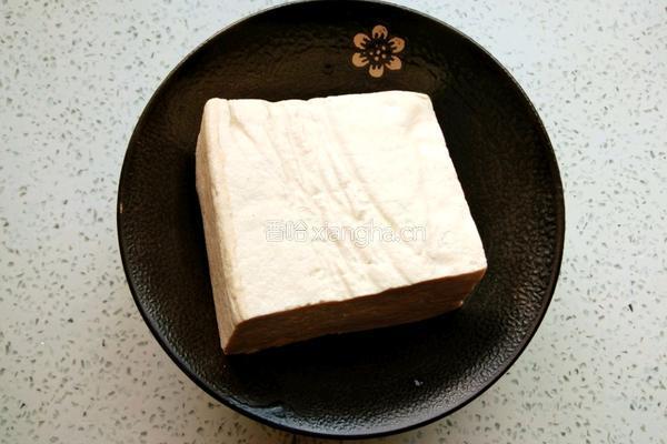小葱拌豆腐的做法图解1