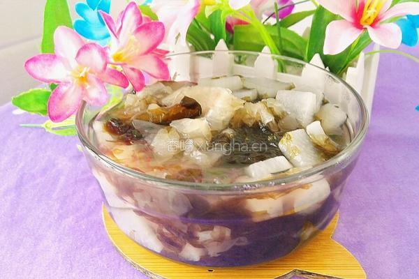 白萝卜紫菜银耳汤的做法图解12