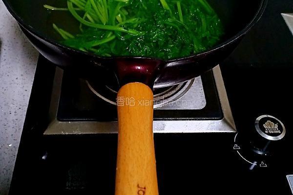 白灼茼蒿的做法图解2