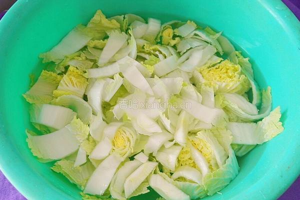 西红柿炒白菜的做法图解2