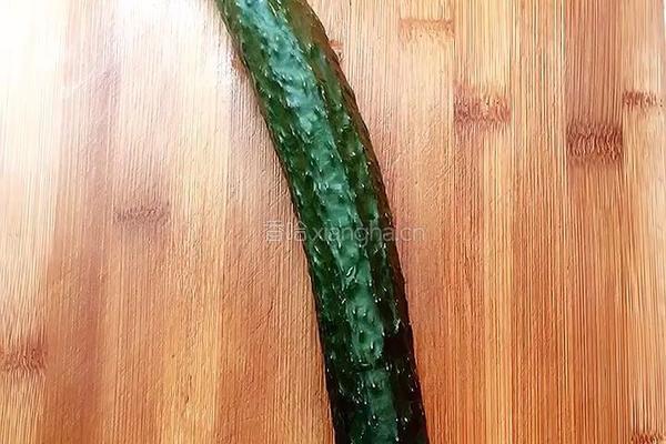 酱黄瓜的做法图解1