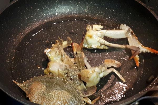 螃蟹粉丝煲的做法图解7