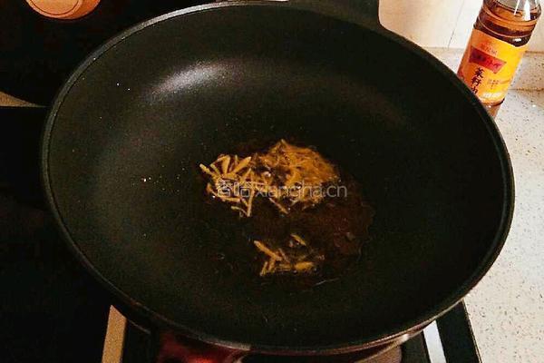 素炒豆芽的做法图解3