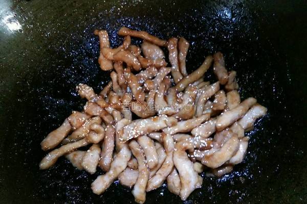 糖醋里脊的做法图解7