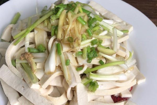 蒜蓉辣椒酱拌香干（少油减肥版）的做法图解11
