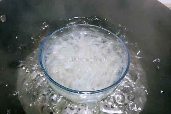 枸杞牛奶炖燕窝的做法图解10