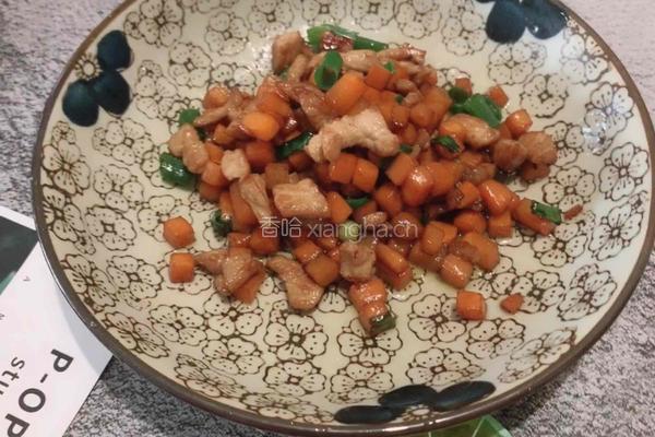 胡萝卜里脊肉丁的做法图解4