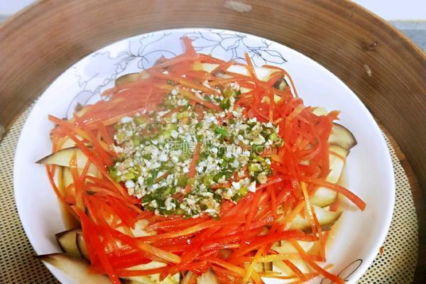 红萝卜蒸茄子的做法图解24