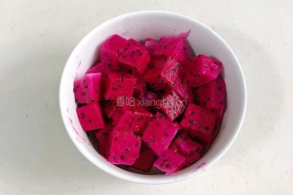 火龙果馒头的做法图解2
