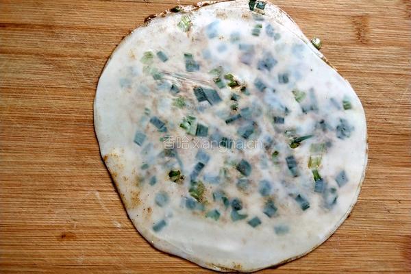 饺子皮葱油饼的做法图解11