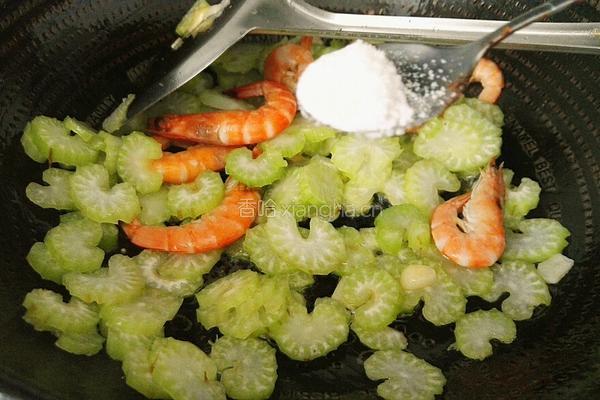 芹菜炒虾的做法图解8
