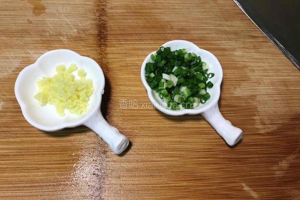 虾皮烩冬瓜的做法图解3