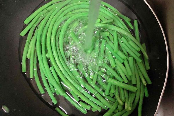 麻酱拌豇豆的做法图解5