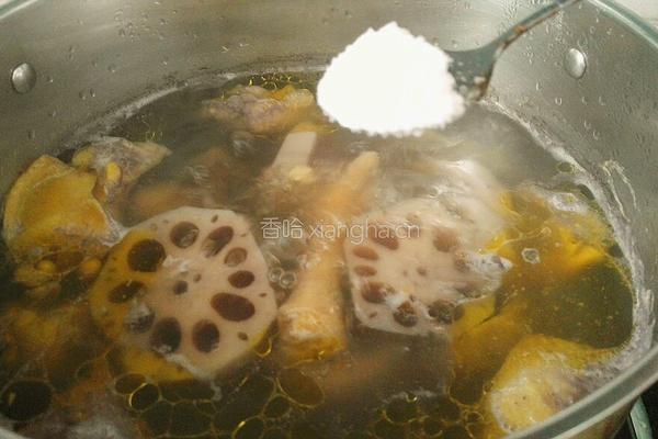 黄豆莲藕鸡汤的做法图解11