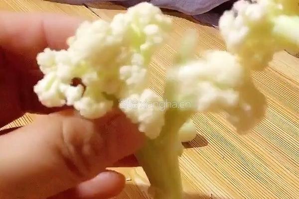 辣味菜花的做法图解4