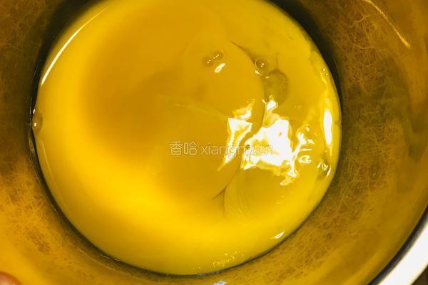 宝宝零食(蛋黄溶豆～入口即化)的做法图解1
