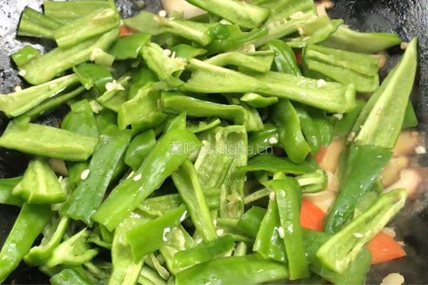 青椒炒香菇的做法图解10