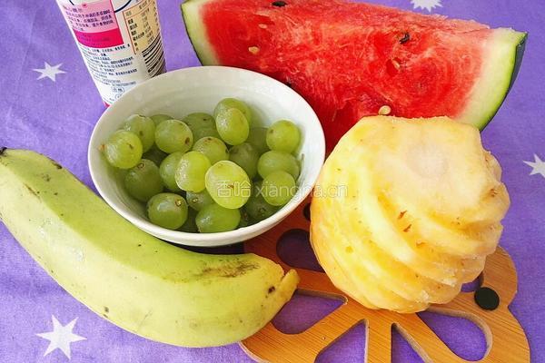 轻食水果沙拉的做法图解1