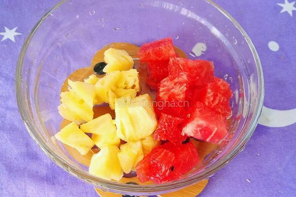 轻食水果沙拉的做法图解3